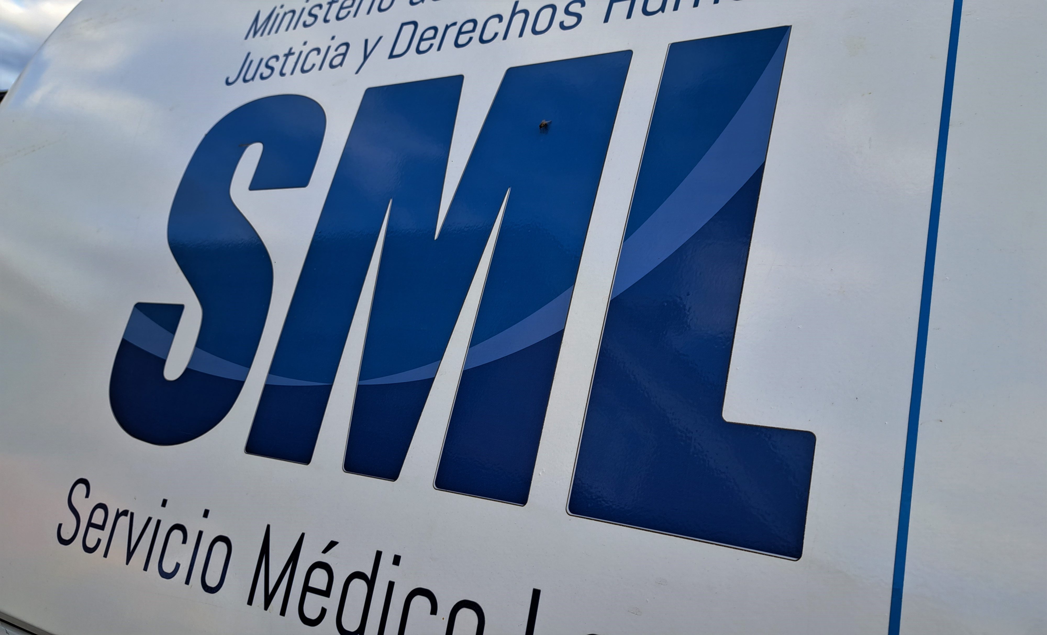 Denunciaron error en entrega de cuerpo de familiar ya que SML debió retirarlo en pleno velorio en Quellón
