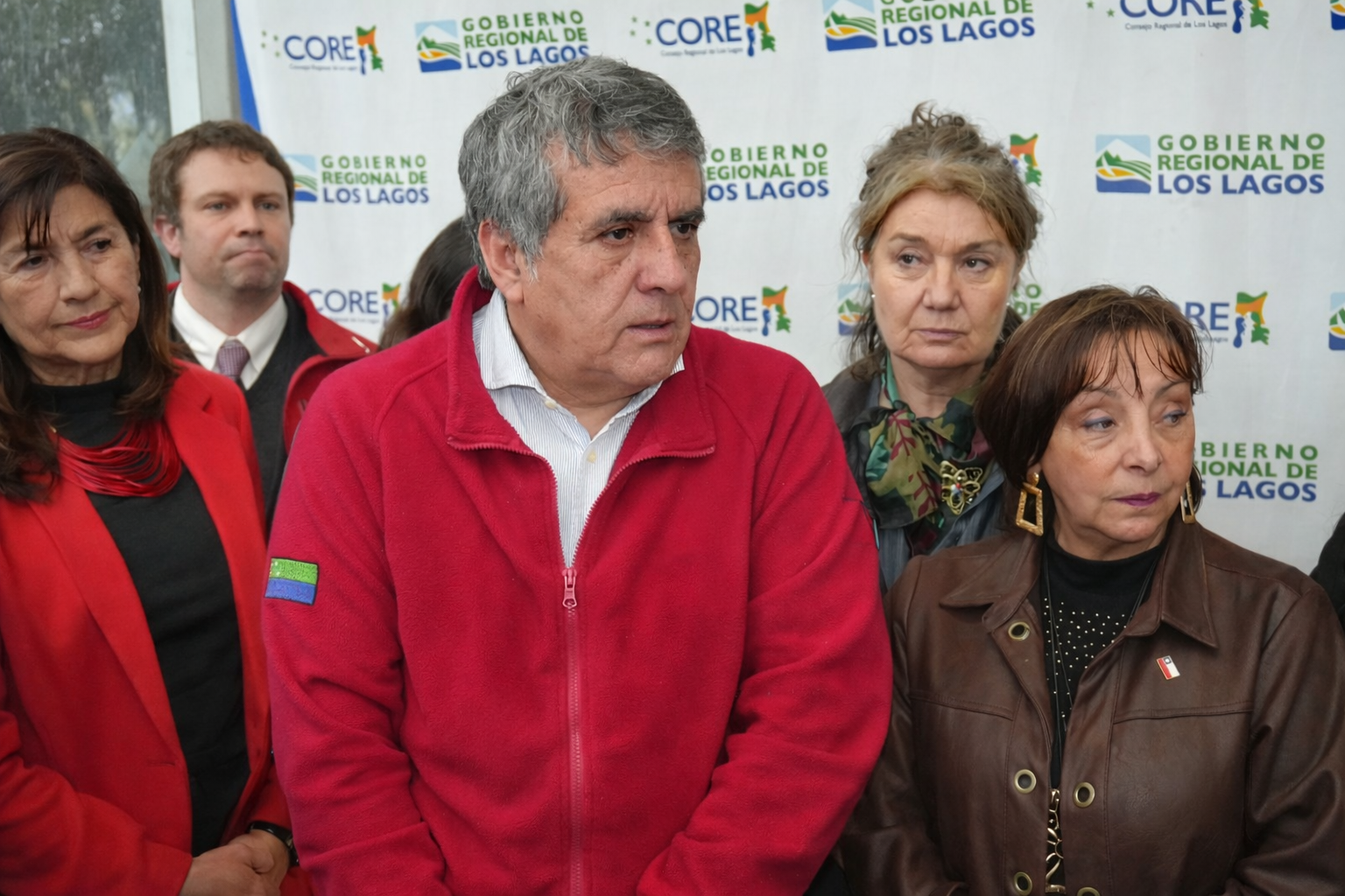 Gobernador Alejandro Santana anuncia plan para generar 5 mil 600 nuevos empleos en la Región de Los Lagos