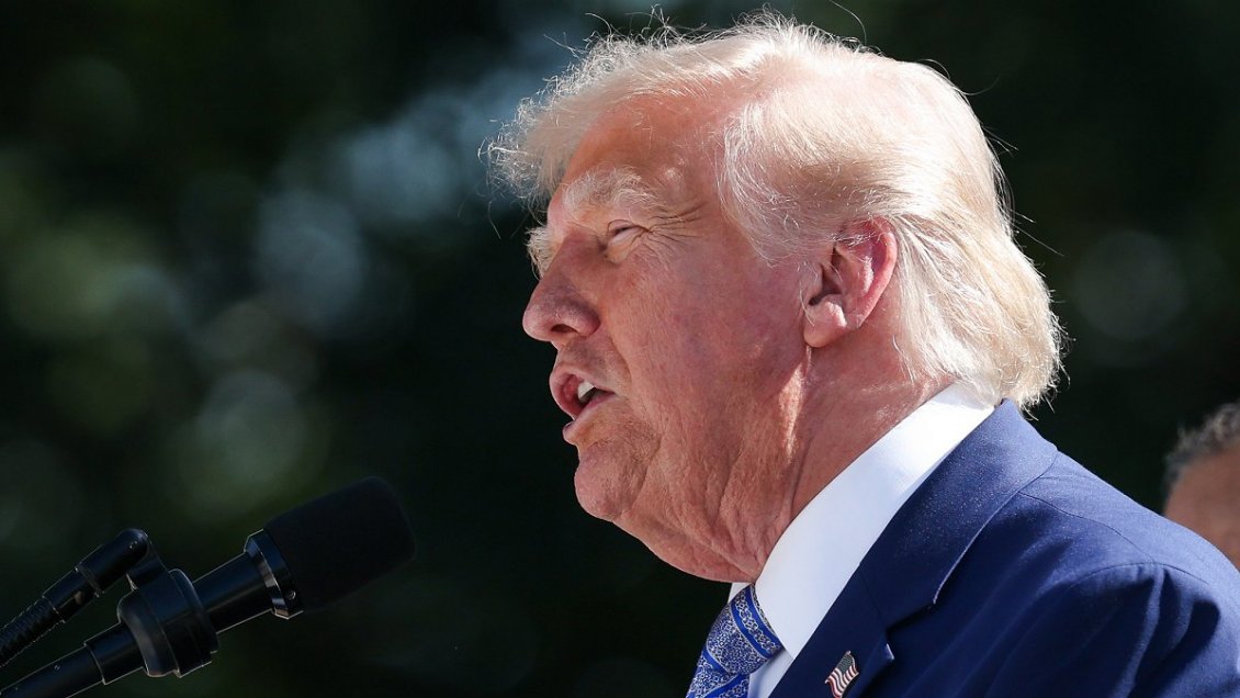 Trump impuso arancel de 12,5% a Chile por "no combatir el trabajo forzoso"