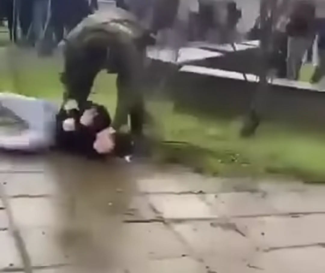 Adolescente fue formalizado tras amenazar con destornilladores a alumnos, funcionarios y carabineros en Osorno