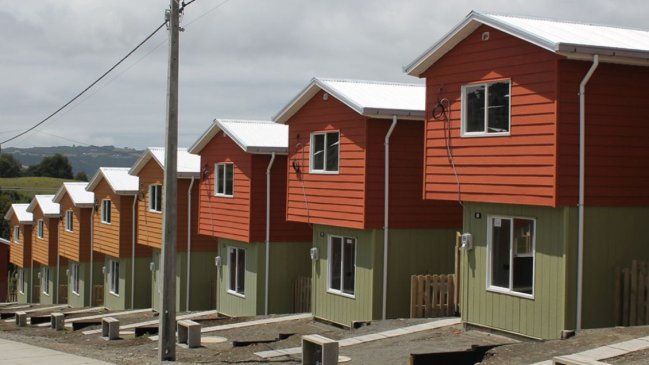 MINVU proyecta más de 18 mil soluciones habitacionales al 2030 y anuncia nuevos proyectos en Chiloé