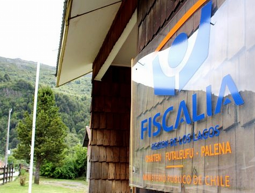 Prisión preventiva para hombre de 22 años investigado por vínculos con material pornográfico infantil en Chaitén