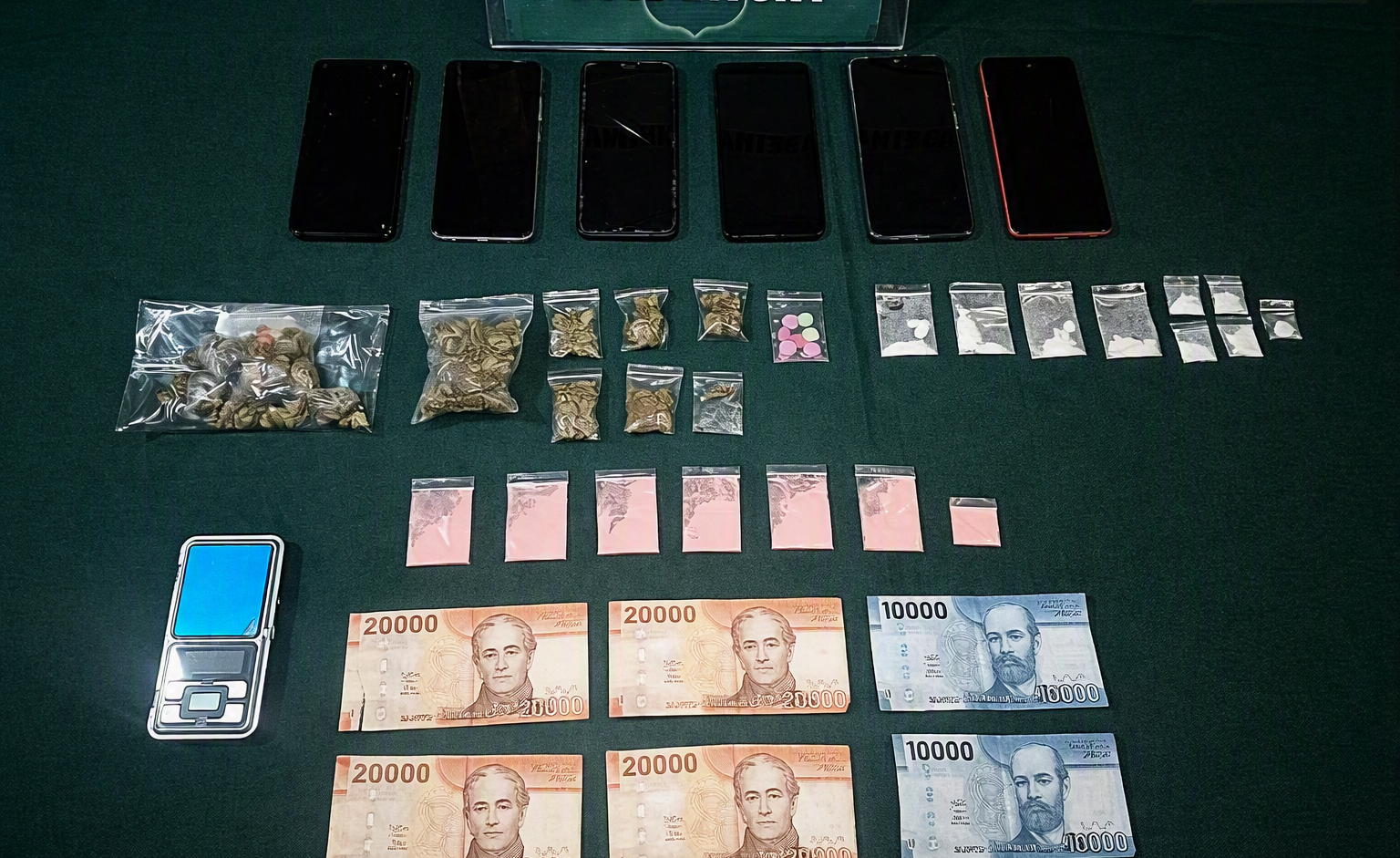Carabineros detuvieron a cuatro sujetos con droga tras persecución vehicular en Puerto Montt