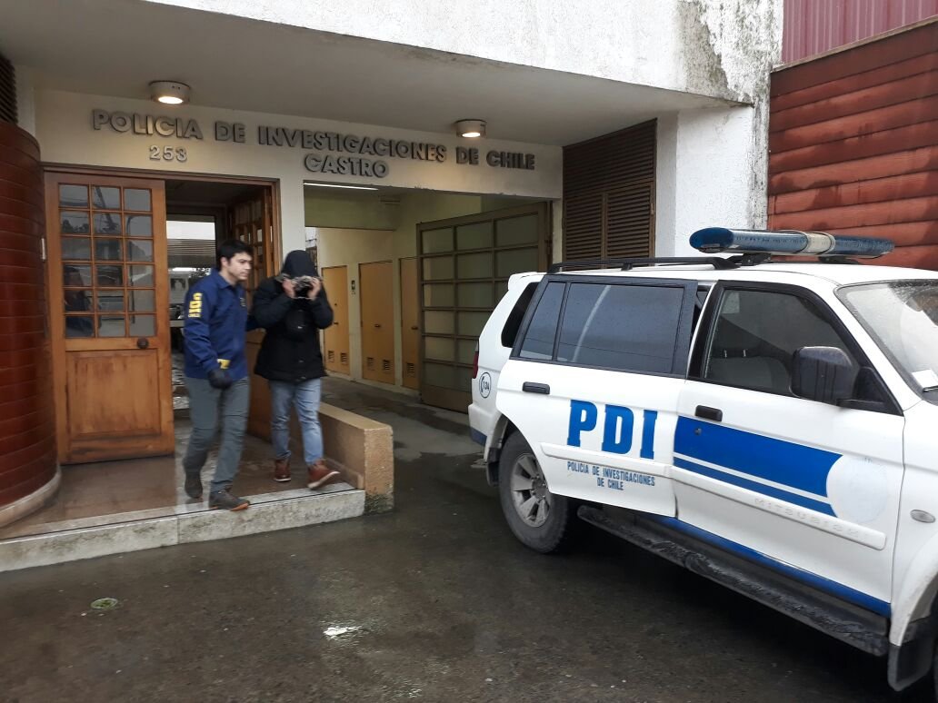 PDI investiga millonario robo a céntrico local deportivo y armas de caza y pesca en Castro