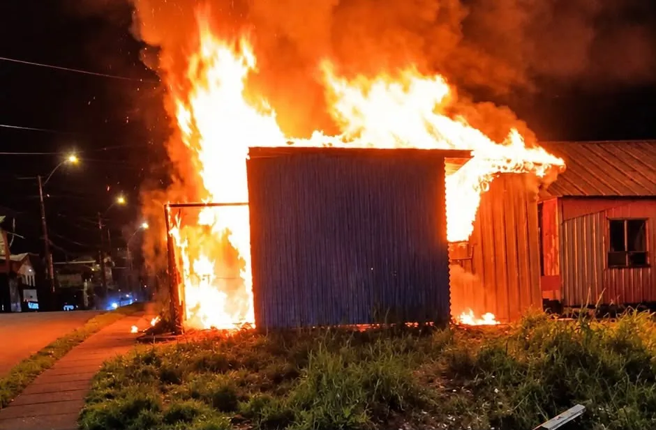 LABOCAR INVESTIGA INCENDIO