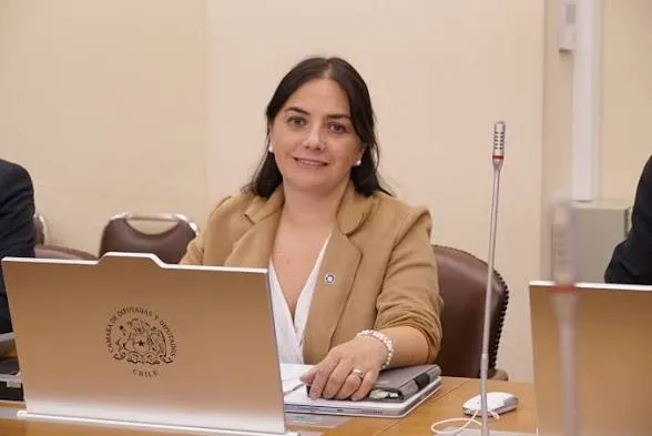 DIPUTADA EXIGE EXPLICACIONES