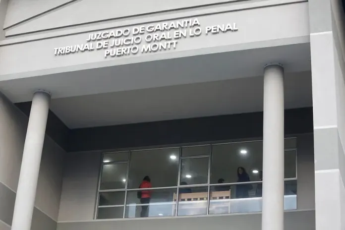 Quince años de prisión para padre que violó y embarazó a su hija adolescente en Los Muermos
